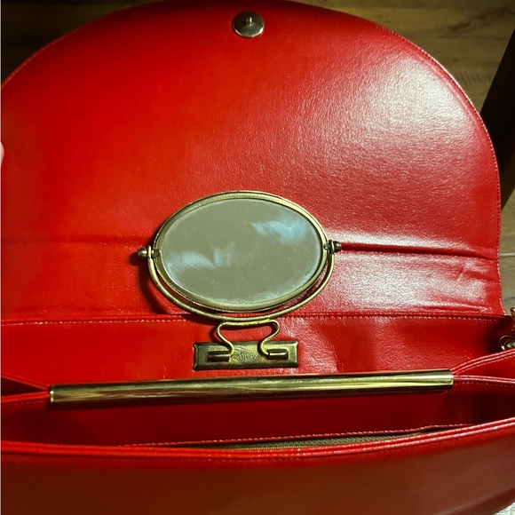 Francois • Vintage • Red • Crossbody Handbag • W/Gold Chain - Picture 10 of 15